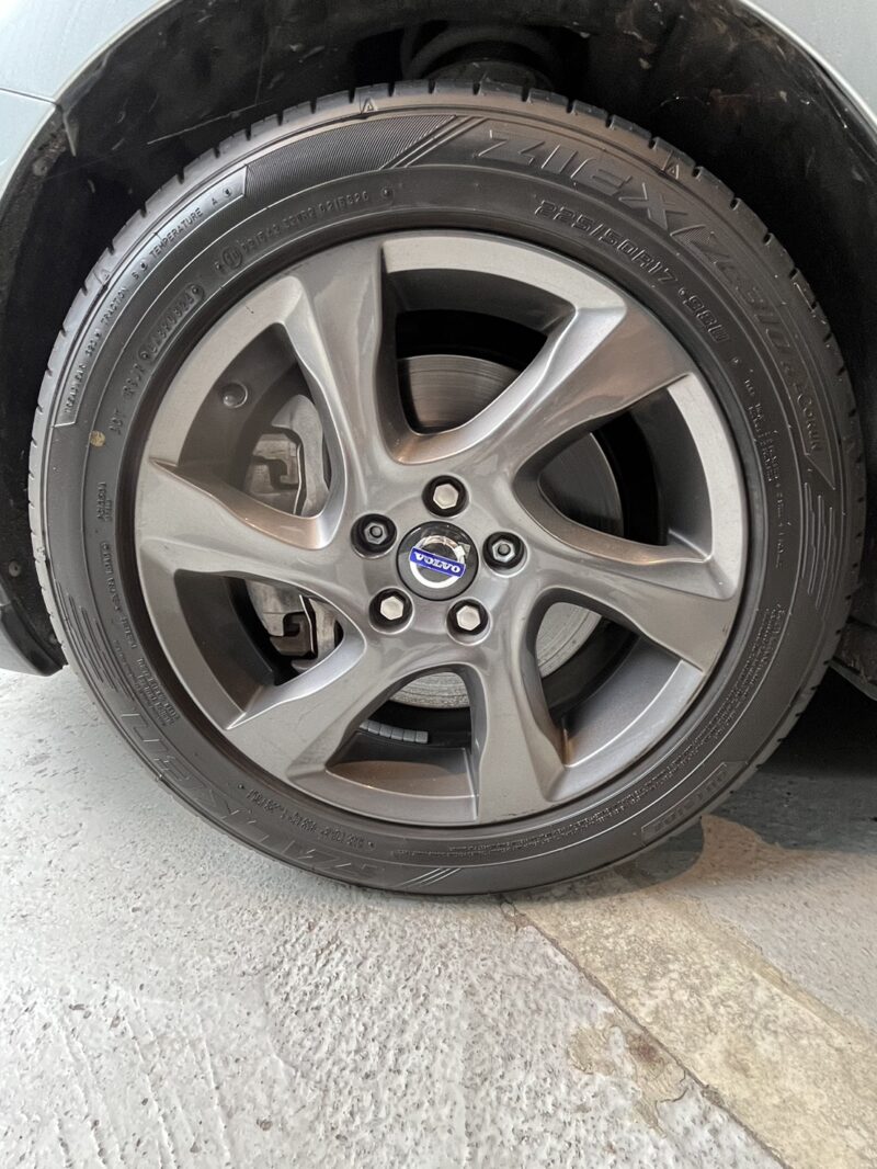 2014 Volvo V40 D4 Cross Country：圖片 4