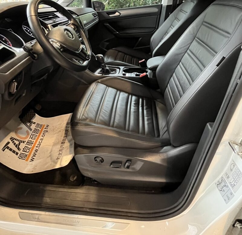 2016 Volkswagen Touran 280tsi CL家庭號七人座休旅車：圖片 6