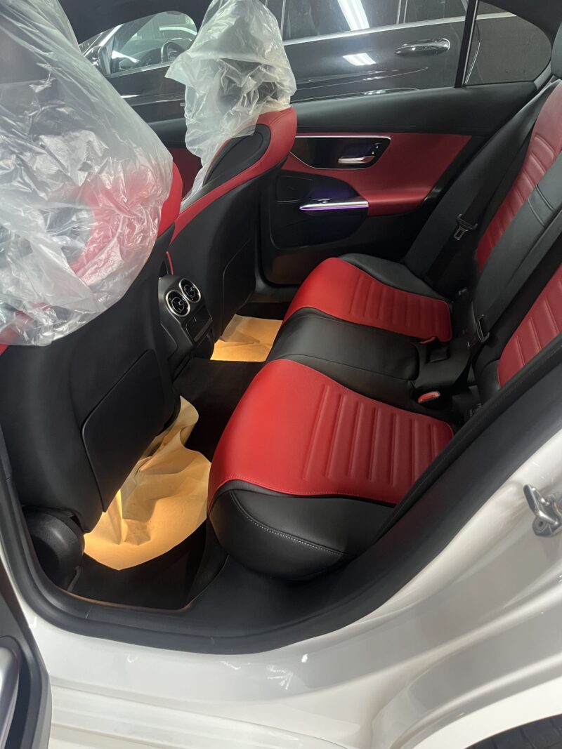 2023 Benz C300 里程2萬 開價240萬：圖片 12
