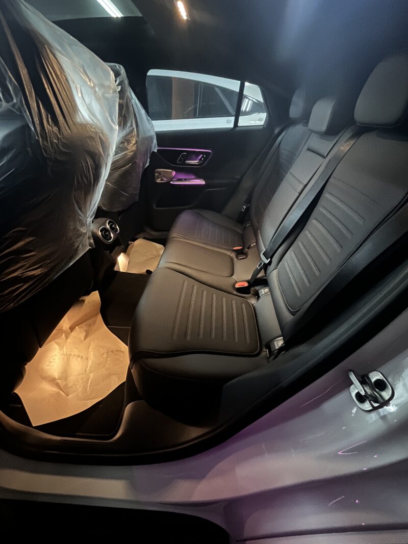 2024 Benz GLC300 CP 里程110Km 開價320萬：圖片 12