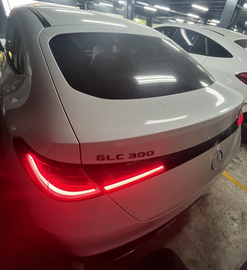 2024 Benz GLC300 CP 里程110Km 開價320萬：圖片 13