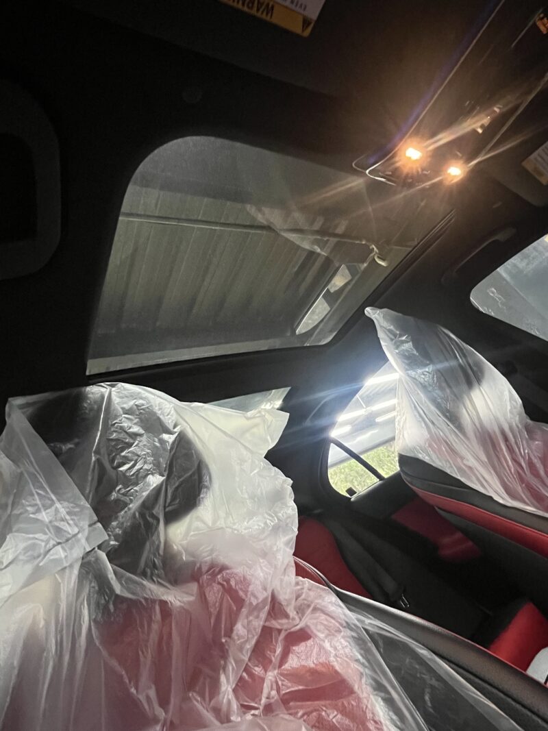 2023 Benz C300 里程2萬 開價240萬：圖片 15