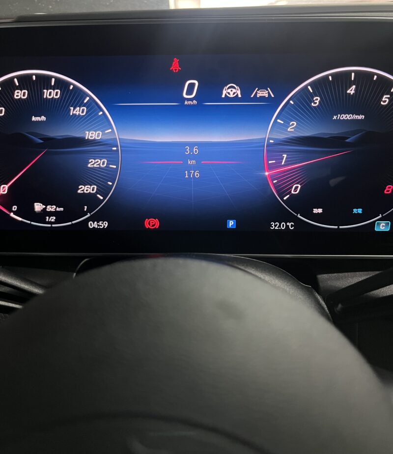 2024 Benz GLC300 CP 里程110Km 開價320萬：圖片 16