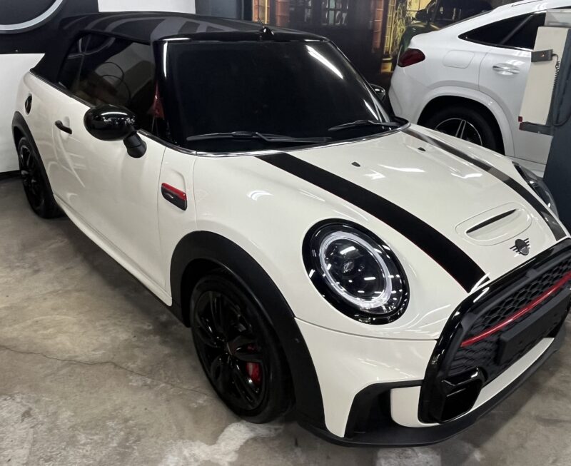 2022 Mini Cooper JCW 里程2.8萬 開價185萬：圖片 3