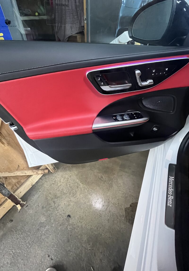 2023 Benz C300 里程2萬 開價240萬：圖片 8